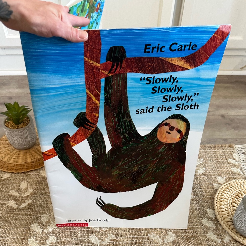 Y2K Rare Jumbo Book Slowly Slowly Said the Sloth Eric Carle Jumbo Scholastic
